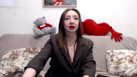 ElvinaSweet online show from April 1, 1:39 am