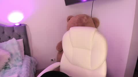 Ross online show from April 8, 8:42 pm