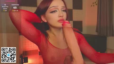 em1ly666 online show from March 26, 12:11 pm