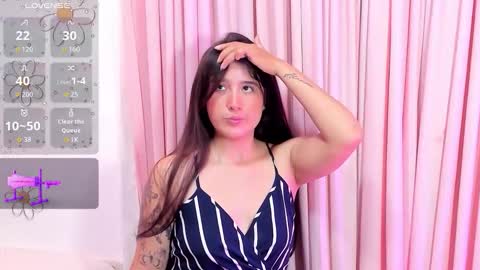 Snapshot of em_aa1 chatting on February 12, 1:00 am A N D R E A online show from February 12, 1:00 am