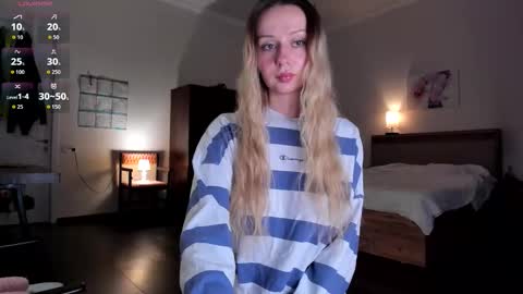 Emilie online show from March 1, 5:15 pm