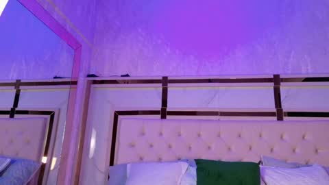 emaa2_sm online show from May 18, 3:02 am