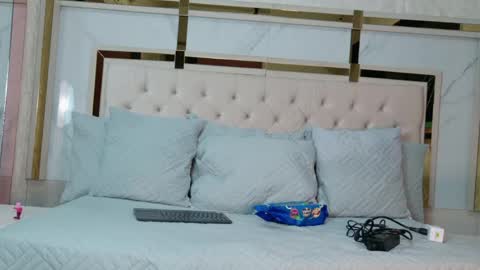 emaa2_sm online show from May 29, 3:04 am