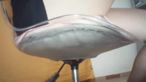 emailisa online show from April 2, 1:47 am