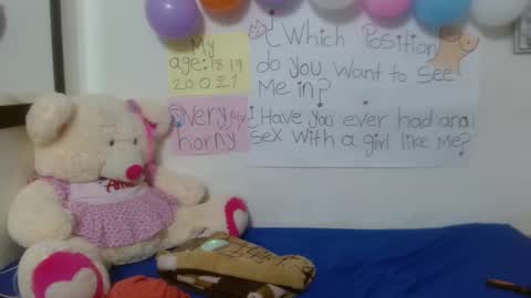 Snapshot of ember57607 chatting on February 7, 11:34 pm ember57607 online show from February 7, 11:34 pm