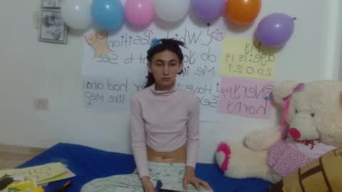 Snapshot of ember57607 chatting on February 8, 11:33 am ember57607 online show from February 8, 11:33 am