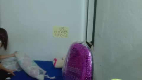 Snapshot of ember57607 chatting on February 20, 8:28 am ember57607 online show from February 20, 8:28 am