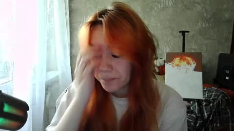 ember__fox online show from May 26, 7:26 am