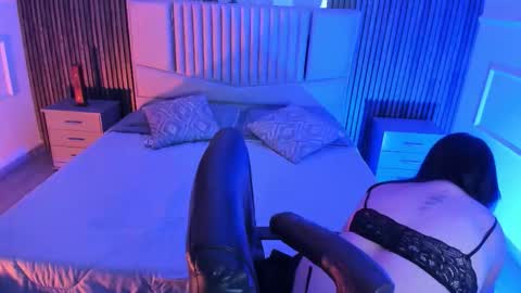 Ember Velvet online show from March 21, 4:06 am