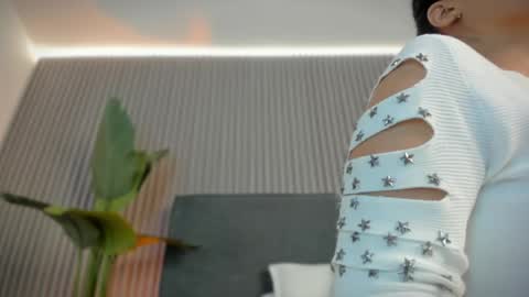 emelie_89 online show from April 7, 11:32 am