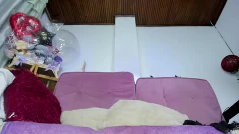 emely_exxotic online show from April 14, 12:38 am