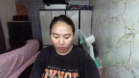 Snapshot of emely_slutxxx chatting on July 21, 12:51 pm Emely online show from July 21, 12:51 pm