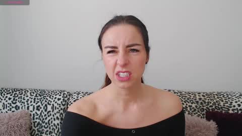 Snapshot of emerald_kittycat chatting on March 6, 8:41 am just me online show from March 6, 8:41 am