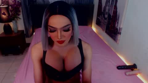 Emerald online show from April 1, 1:28 am