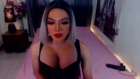Emerald online show from April 9, 1:49 am