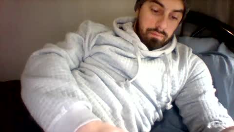 Snapshot of emgee88 chatting on February 13, 10:22 pm emgee88 online show from February 13, 10:22 pm