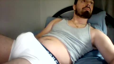 Snapshot of emgee88 chatting on February 22, 9:26 pm emgee88 online show from February 22, 9:26 pm