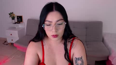 Snapshot of emi_carter chatting on September 25, 7:06 pm emi_carter online show from September 25, 7:06 pm