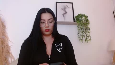 Snapshot of emi_carter chatting on October 1, 10:38 pm emi_carter online show from October 1, 10:38 pm