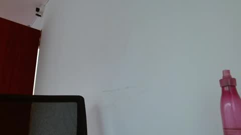emi_rousse online show from May 22, 11:27 am
