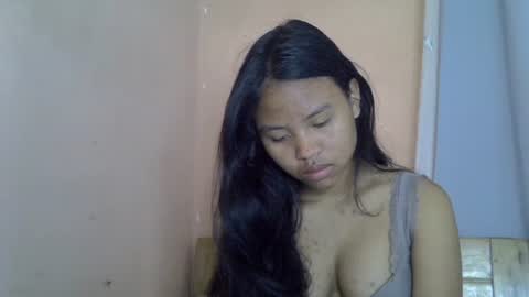 Snapshot of emiehottie chatting on July 2, 3:40 pm Ami online show from July 2, 3:40 pm
