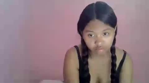 Snapshot of emiehottie chatting on July 10, 11:57 am Ami online show from July 10, 11:57 am