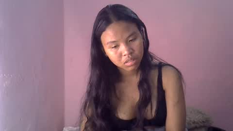 Snapshot of emiehottie chatting on July 11, 9:23 am Ami online show from July 11, 9:23 am