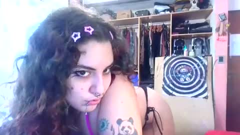 Emila online show from June 25, 4:11 pm