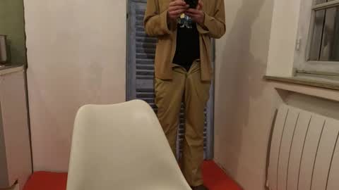 emile013 online show from January 11, 8:58 pm