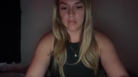 emilelovesyou online show from May 23, 1:26 pm