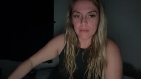 emilelovesyou online show from July 12, 5:31 am