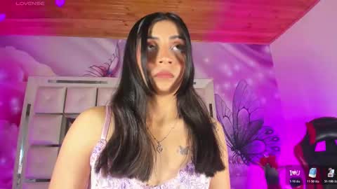 Emili clark  online show from March 1, 4:14 am