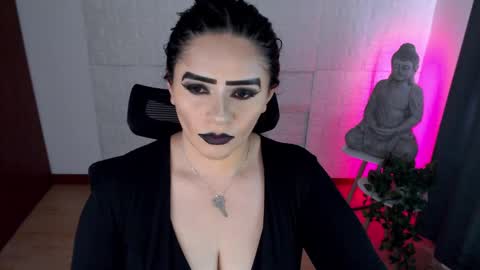 POWERFULL GODDESS EMILI online show from September 10, 7:03 pm