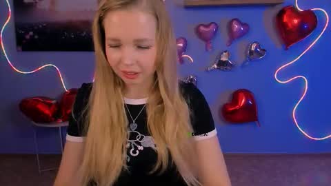 emilia_dark__ online show from February 16, 8:43 am