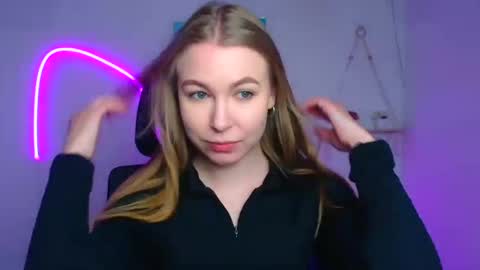 Emilia online show from February 24, 6:33 am