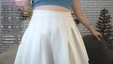 Snapshot of emiliaduchess chatting on December 30, 6:05 pm Amili online show from December 30, 6:05 pm