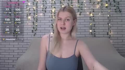 Snapshot of emiliaduchess chatting on February 27, 6:18 am Amili online show from February 27, 6:18 am