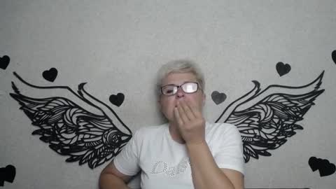 Snapshot of emiliagree chatting on September 12, 5:13 pm EmiliaGree online show from September 12, 5:13 pm