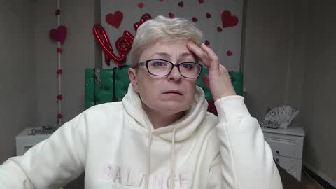 EmiliaGree online show from February 5, 8:35 pm