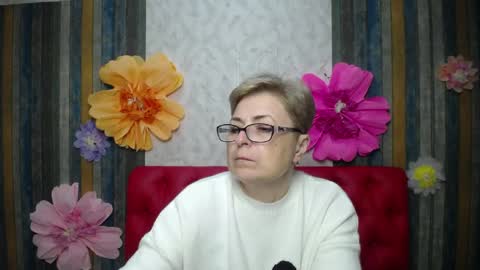 Snapshot of emiliagree chatting on April 23, 5:26 pm EmiliaGree online show from April 23, 5:26 pm