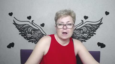 Snapshot of emiliagree chatting on April 30, 6:36 pm EmiliaGree online show from April 30, 6:36 pm