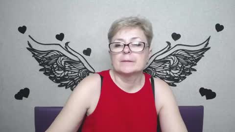 Snapshot of emiliagree chatting on April 30, 8:57 pm EmiliaGree online show from April 30, 8:57 pm