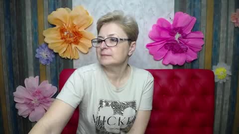Snapshot of emiliagree chatting on May 15, 5:31 pm EmiliaGree online show from May 15, 5:31 pm