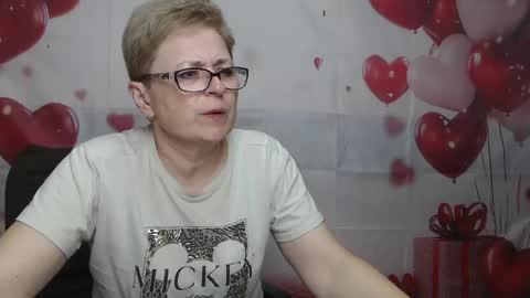 Snapshot of emiliagree chatting on May 29, 5:22 pm EmiliaGree online show from May 29, 5:22 pm