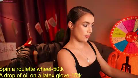 Snapshot of emiliyaroude chatting on September 25, 12:42 pm  Emiliya  online show from September 25, 12:42 pm