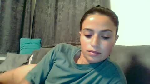Snapshot of emilly_daniel chatting on June 11, 7:56 pm Emilly and Daniel online show from June 11, 7:56 pm