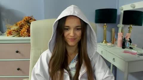 Emilly online show from May 30, 6:43 am