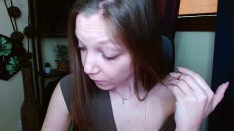 Emilly online show from March 25, 6:41 am