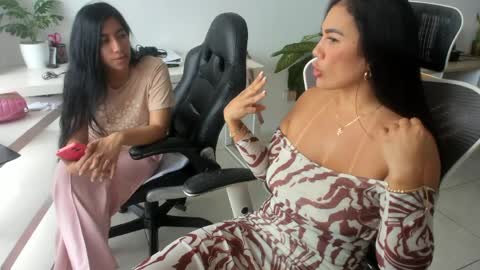 Emilly  online show from March 30, 3:24 pm