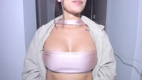 emilly online show from July 12, 3:19 am
